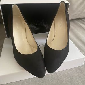 Suede leather shoes